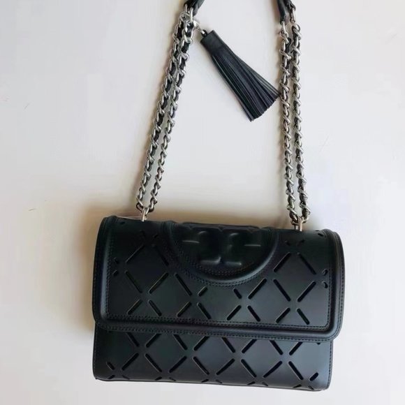 New Tory Burch Fleming Cutout Black Shoulder Bag - Picture 1 of 5